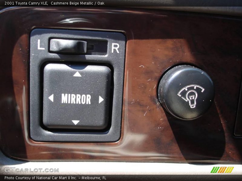 Cashmere Beige Metallic / Oak 2001 Toyota Camry XLE