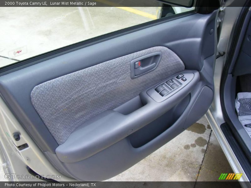 Lunar Mist Metallic / Sage 2000 Toyota Camry LE