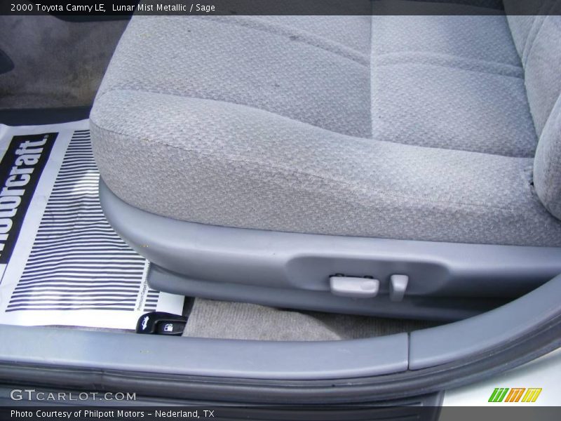 Lunar Mist Metallic / Sage 2000 Toyota Camry LE