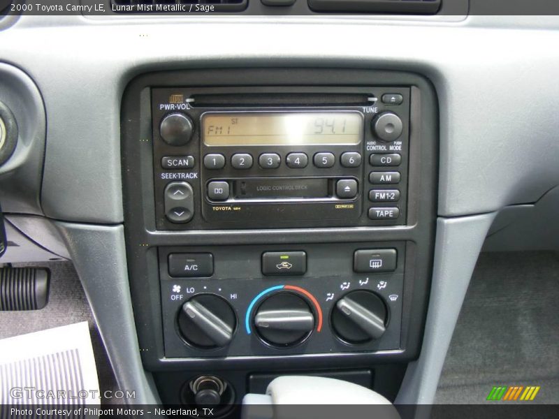 Lunar Mist Metallic / Sage 2000 Toyota Camry LE