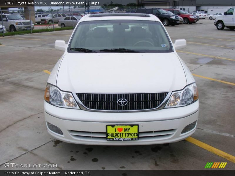 Diamond White Pearl / Taupe 2002 Toyota Avalon XLS