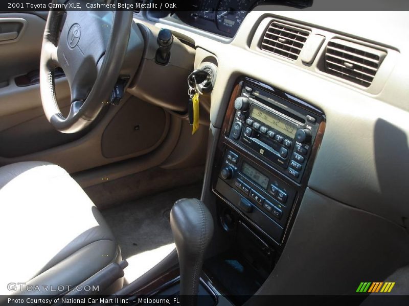 Cashmere Beige Metallic / Oak 2001 Toyota Camry XLE