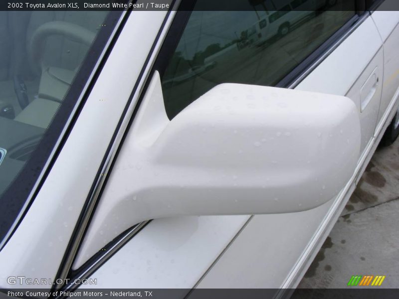 Diamond White Pearl / Taupe 2002 Toyota Avalon XLS