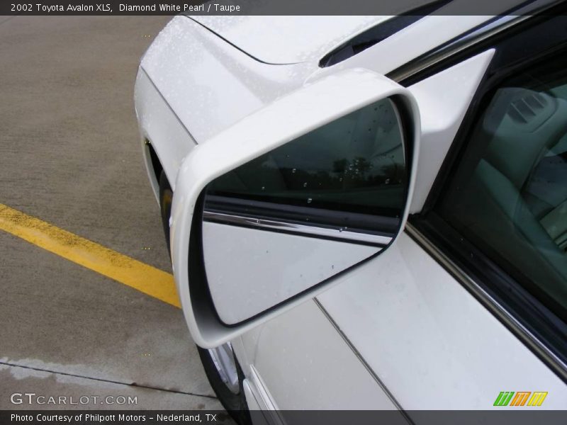 Diamond White Pearl / Taupe 2002 Toyota Avalon XLS