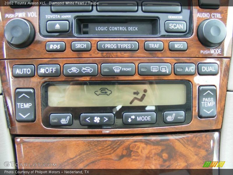 Diamond White Pearl / Taupe 2002 Toyota Avalon XLS