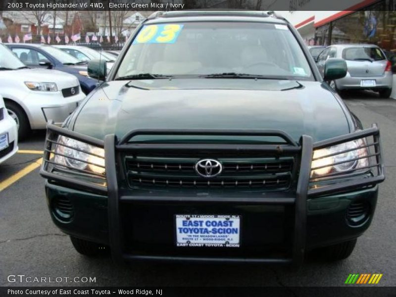 Electric Green Mica / Ivory 2003 Toyota Highlander V6 4WD