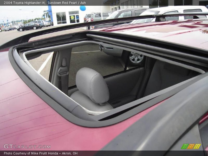 Sundown Red Pearl / Ash 2004 Toyota Highlander I4