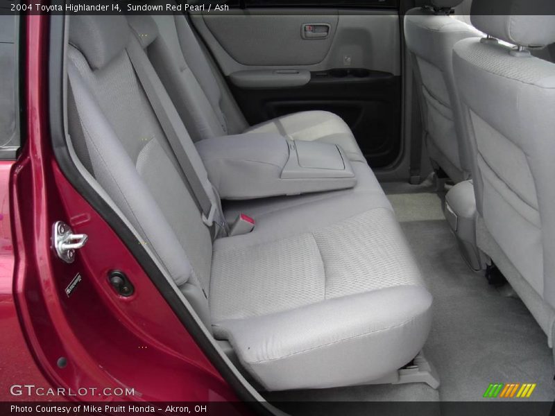 Sundown Red Pearl / Ash 2004 Toyota Highlander I4