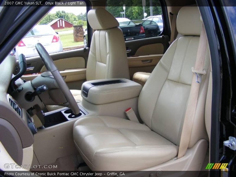 Onyx Black / Light Tan 2007 GMC Yukon SLT