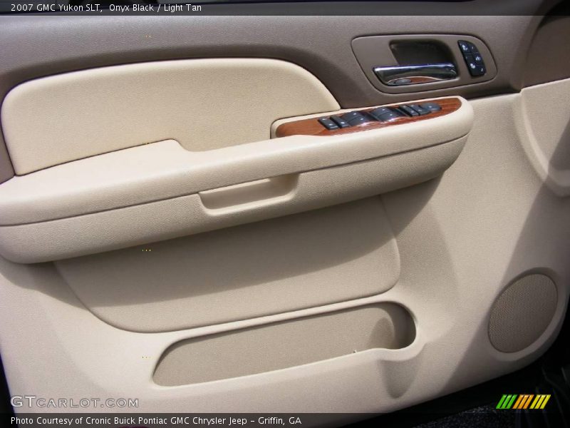 Onyx Black / Light Tan 2007 GMC Yukon SLT