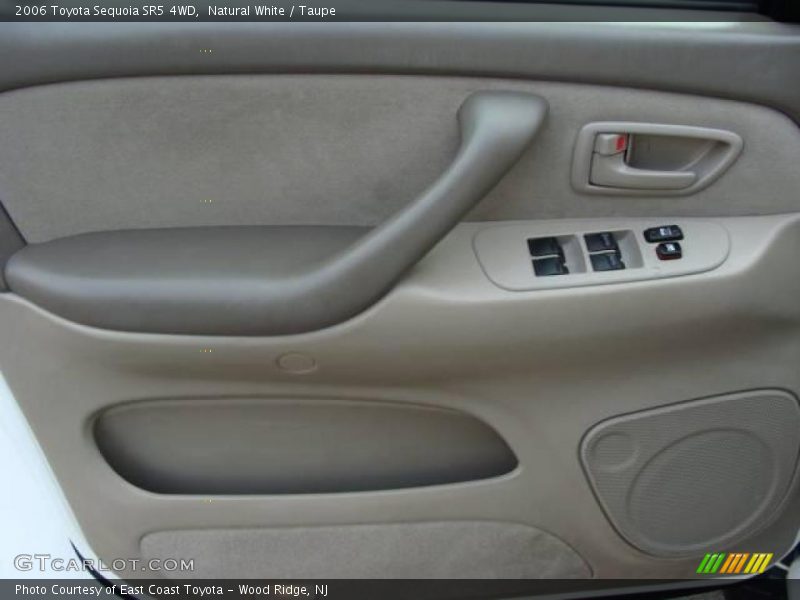 Natural White / Taupe 2006 Toyota Sequoia SR5 4WD