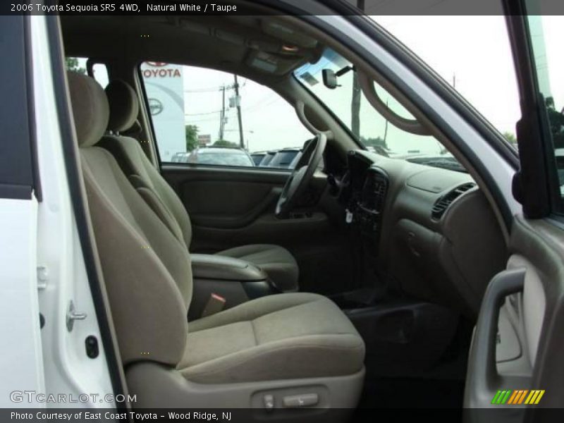 Natural White / Taupe 2006 Toyota Sequoia SR5 4WD