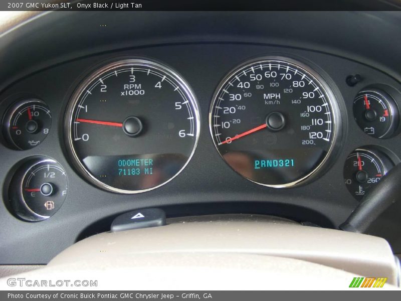 Onyx Black / Light Tan 2007 GMC Yukon SLT