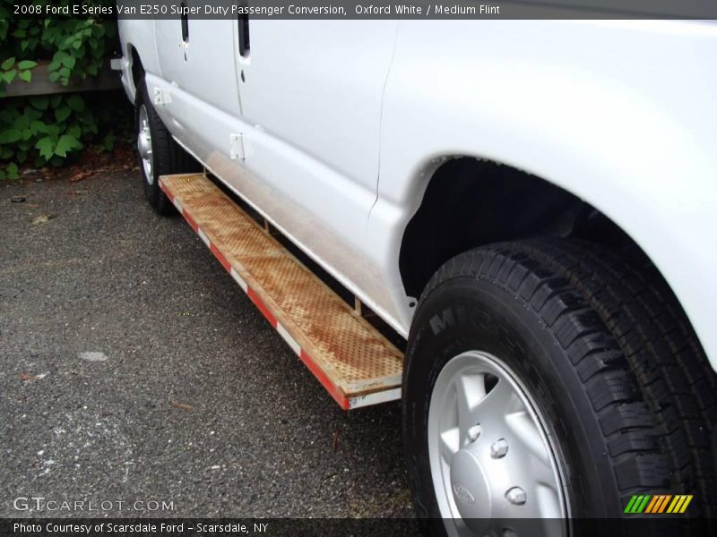 Oxford White / Medium Flint 2008 Ford E Series Van E250 Super Duty Passenger Conversion