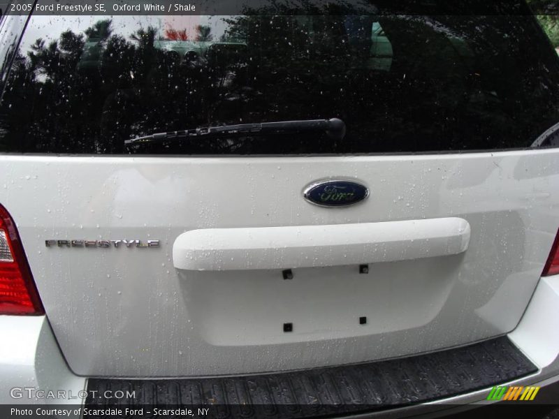 Oxford White / Shale 2005 Ford Freestyle SE