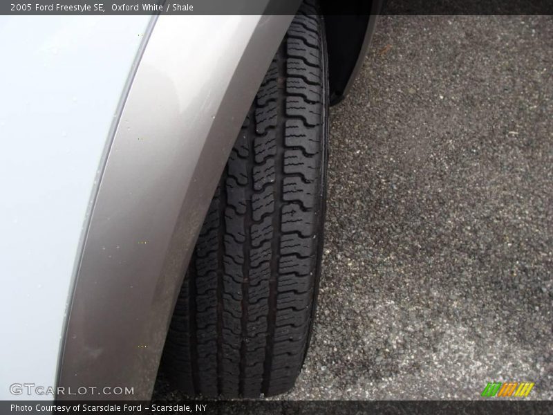 Oxford White / Shale 2005 Ford Freestyle SE