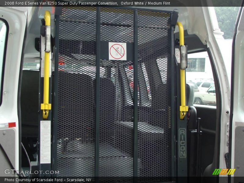 Oxford White / Medium Flint 2008 Ford E Series Van E250 Super Duty Passenger Conversion