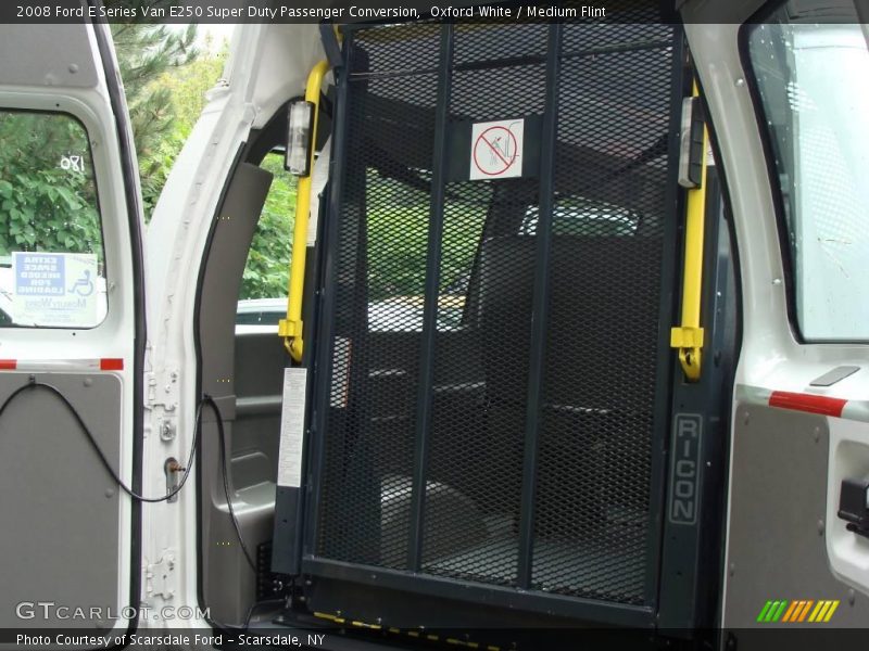 Oxford White / Medium Flint 2008 Ford E Series Van E250 Super Duty Passenger Conversion