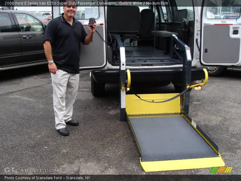 Oxford White / Medium Flint 2008 Ford E Series Van E250 Super Duty Passenger Conversion