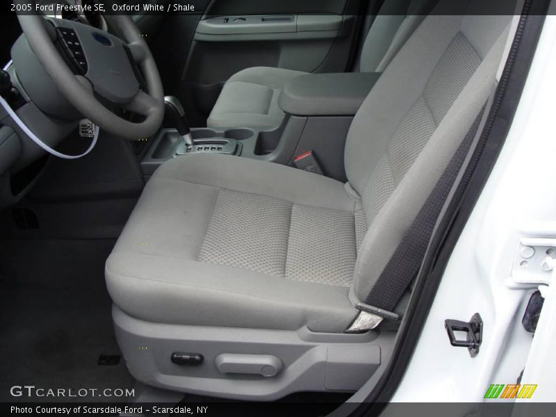 Oxford White / Shale 2005 Ford Freestyle SE