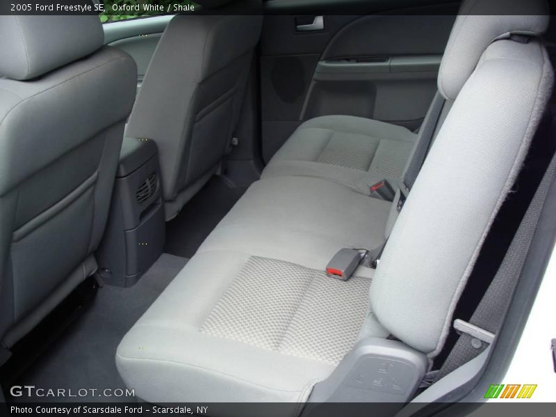 Oxford White / Shale 2005 Ford Freestyle SE