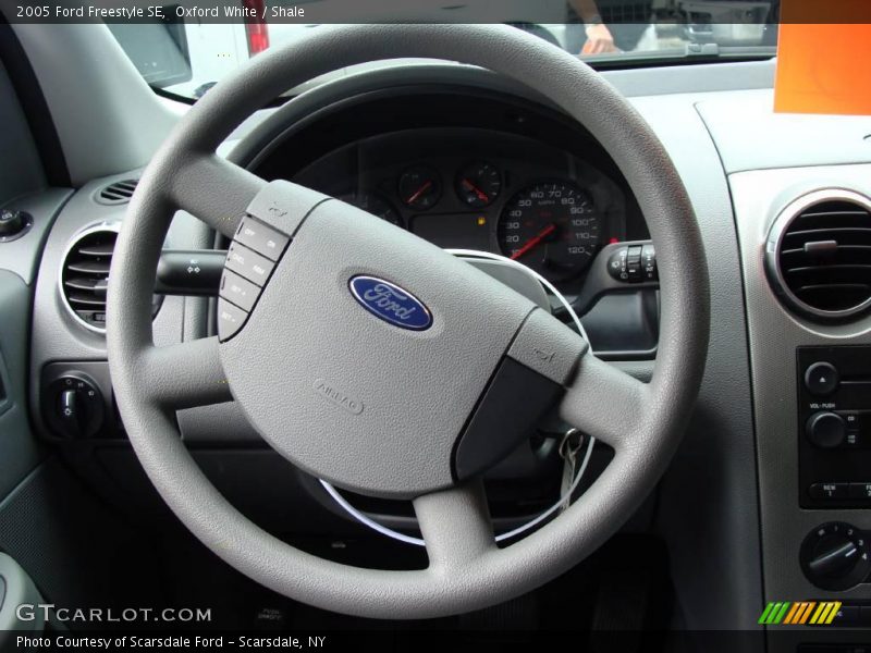 Oxford White / Shale 2005 Ford Freestyle SE