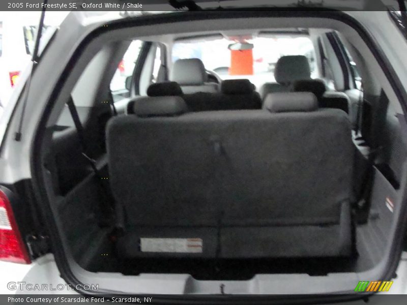 Oxford White / Shale 2005 Ford Freestyle SE