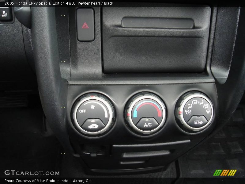 Pewter Pearl / Black 2005 Honda CR-V Special Edition 4WD