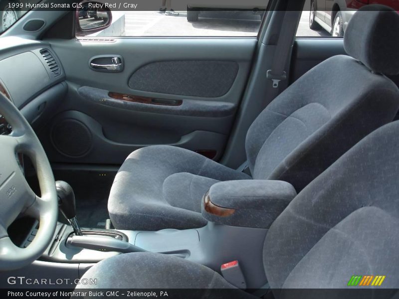 Ruby Red / Gray 1999 Hyundai Sonata GLS