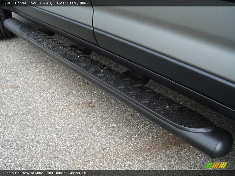 Pewter Pearl / Black 2005 Honda CR-V EX 4WD