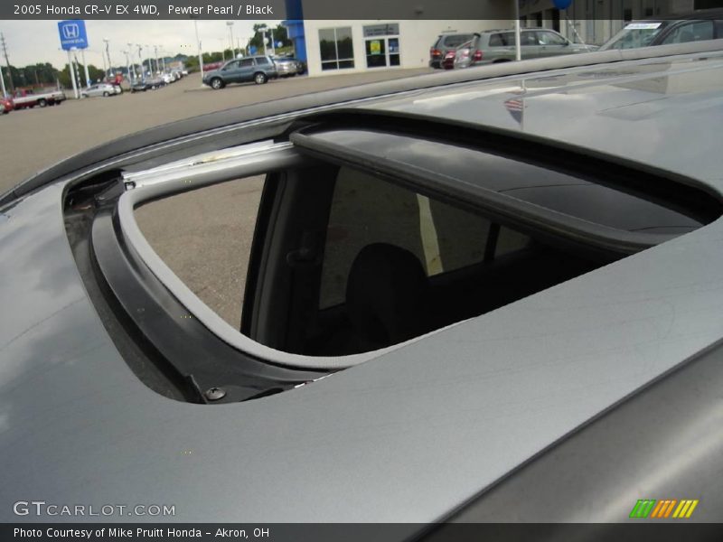 Pewter Pearl / Black 2005 Honda CR-V EX 4WD