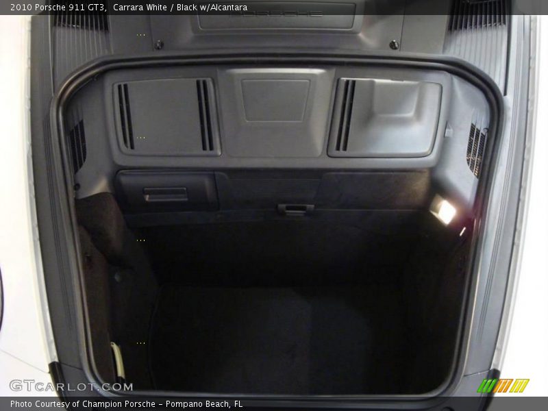 Carrara White / Black w/Alcantara 2010 Porsche 911 GT3