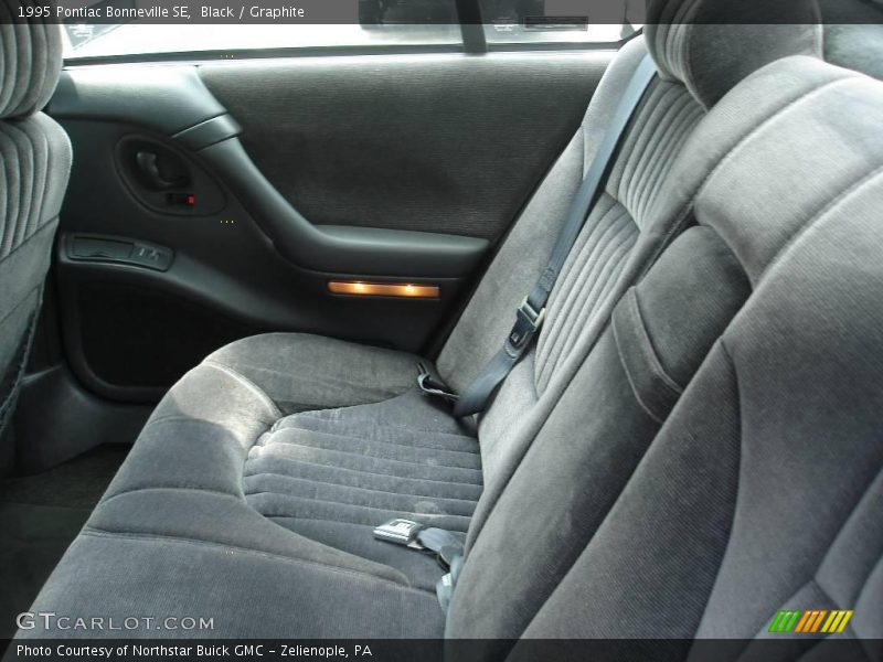 Black / Graphite 1995 Pontiac Bonneville SE