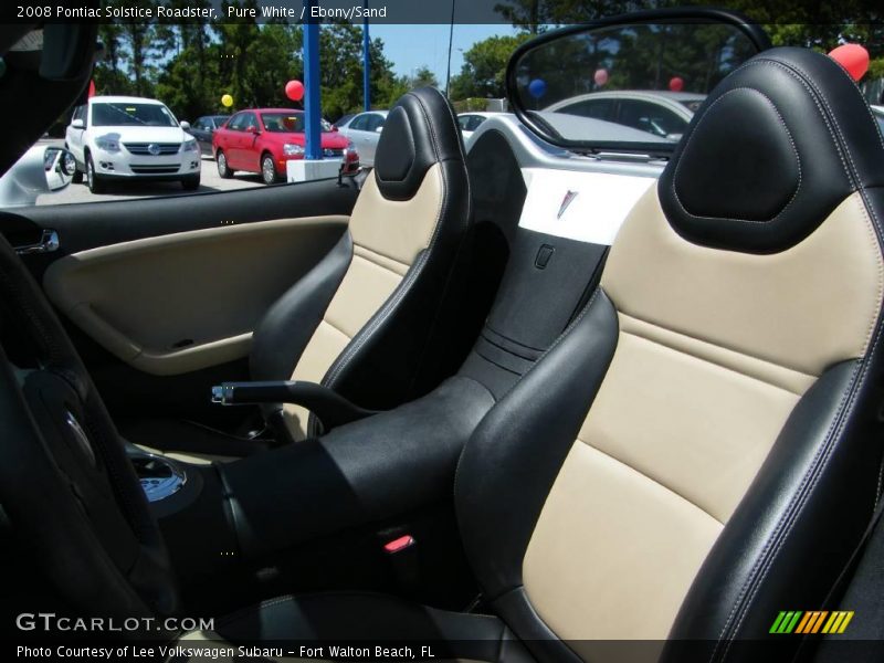 Pure White / Ebony/Sand 2008 Pontiac Solstice Roadster