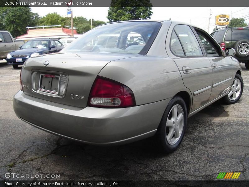 Radium Metallic / Stone 2000 Nissan Sentra XE