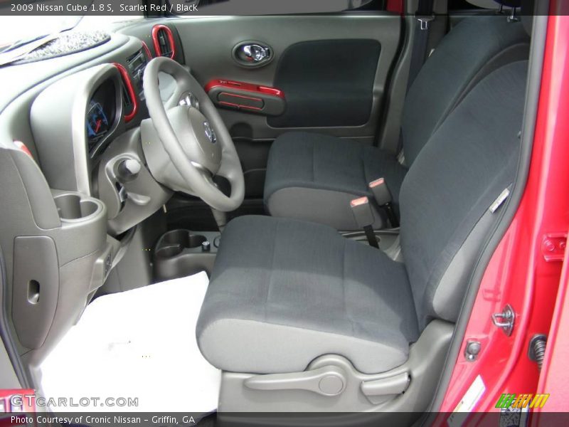 Scarlet Red / Black 2009 Nissan Cube 1.8 S