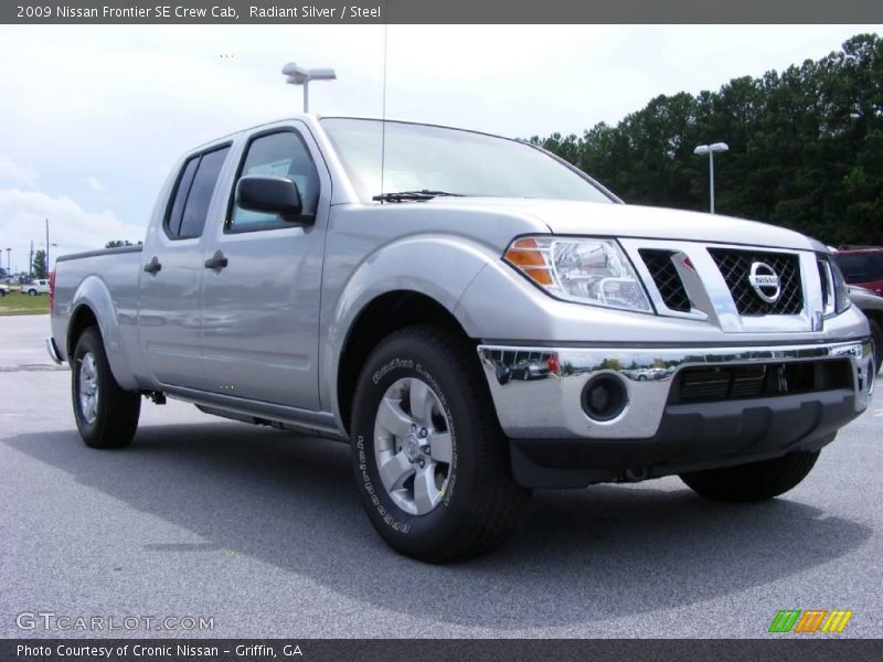 Radiant Silver / Steel 2009 Nissan Frontier SE Crew Cab