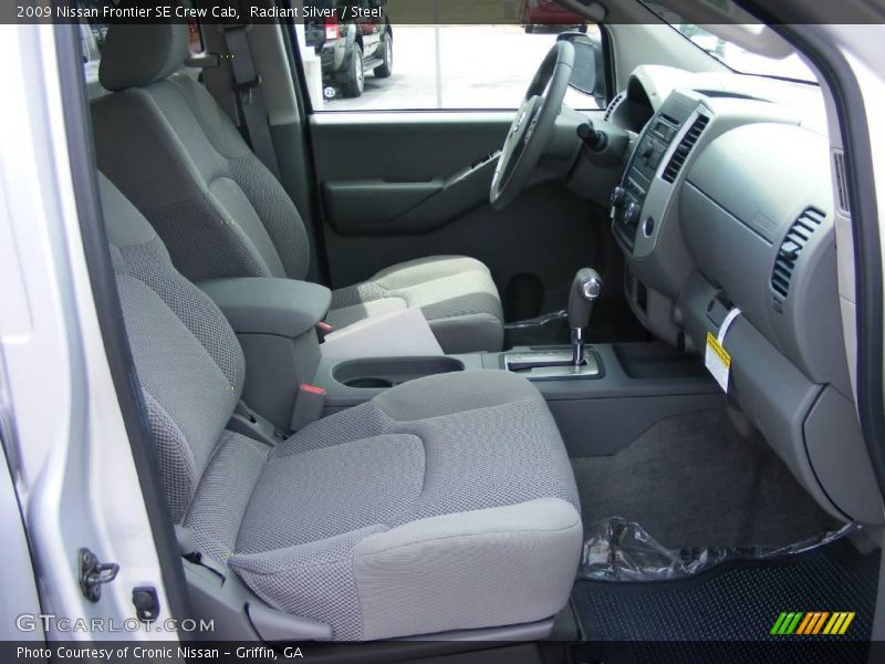 Radiant Silver / Steel 2009 Nissan Frontier SE Crew Cab