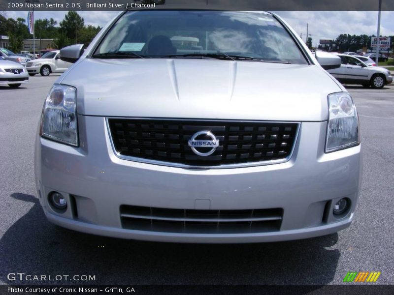 Brilliant Silver / Charcoal 2009 Nissan Sentra 2.0 S