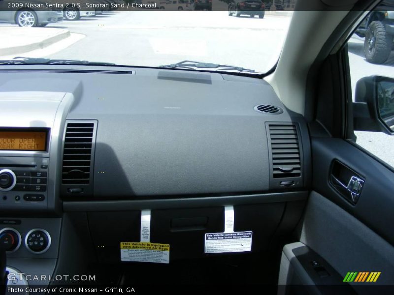 Sonoran Sand / Charcoal 2009 Nissan Sentra 2.0 S