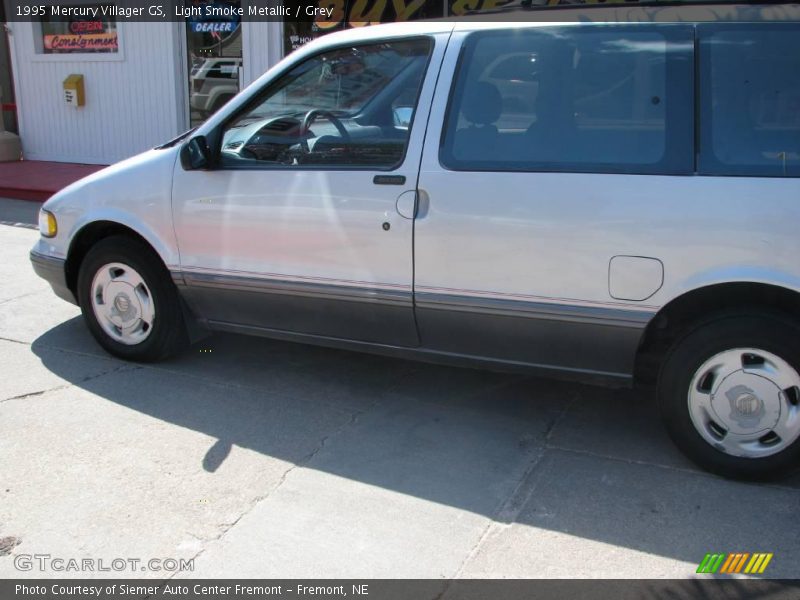 Light Smoke Metallic / Grey 1995 Mercury Villager GS