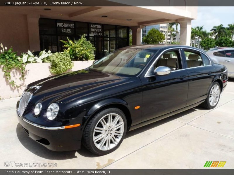 Ebony Black / Ivory 2008 Jaguar S-Type 3.0