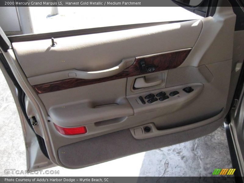 Harvest Gold Metallic / Medium Parchment 2000 Mercury Grand Marquis LS