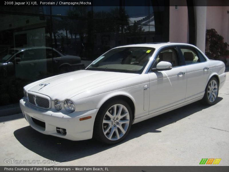 Porcelain / Champagne/Mocha 2008 Jaguar XJ XJ8