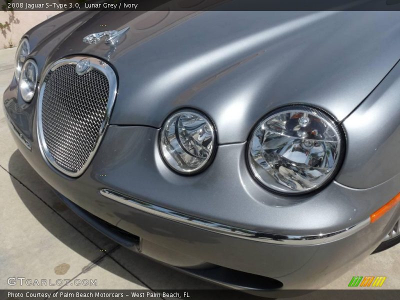 Lunar Grey / Ivory 2008 Jaguar S-Type 3.0