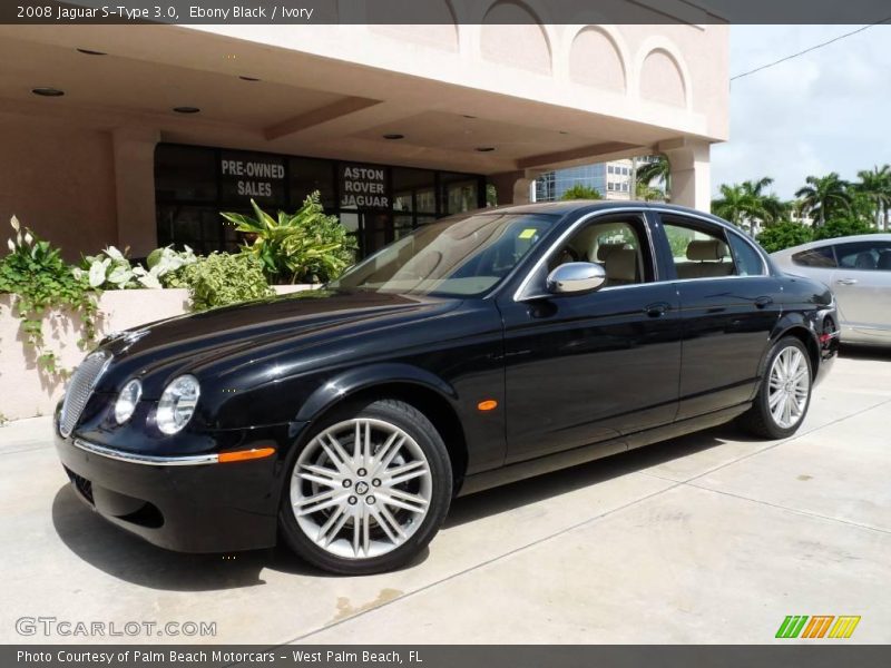 Ebony Black / Ivory 2008 Jaguar S-Type 3.0