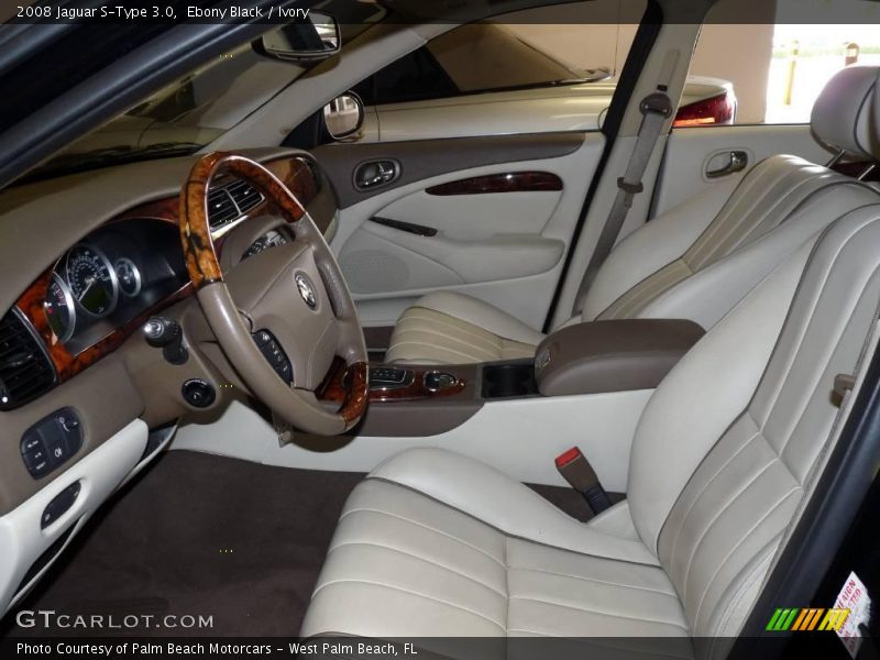 Ebony Black / Ivory 2008 Jaguar S-Type 3.0