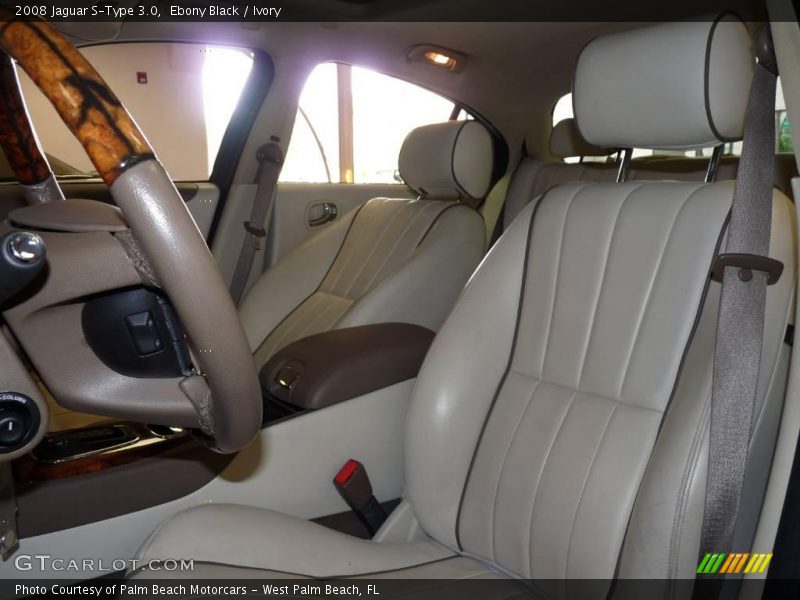 Ebony Black / Ivory 2008 Jaguar S-Type 3.0