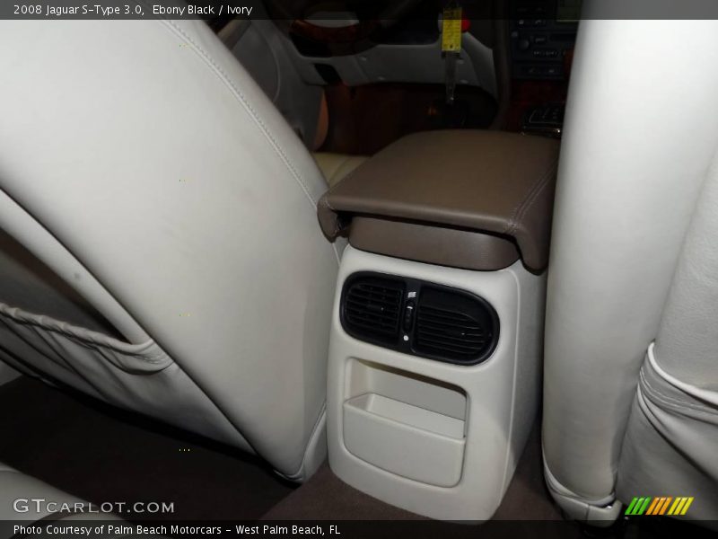 Ebony Black / Ivory 2008 Jaguar S-Type 3.0