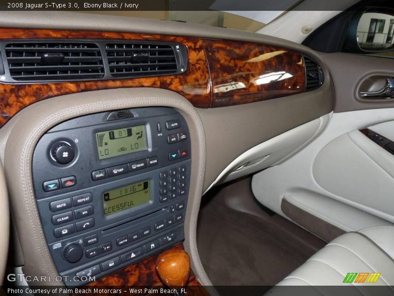 Ebony Black / Ivory 2008 Jaguar S-Type 3.0